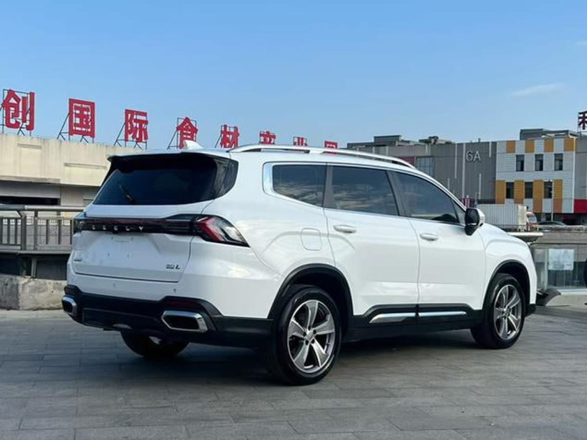 Geely Okavango (Haoyue L)