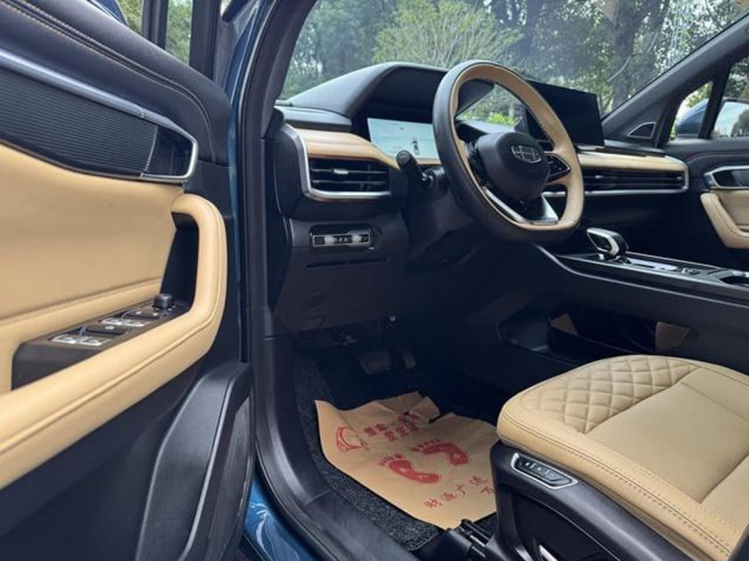 Geely Okavango (Haoyue L)