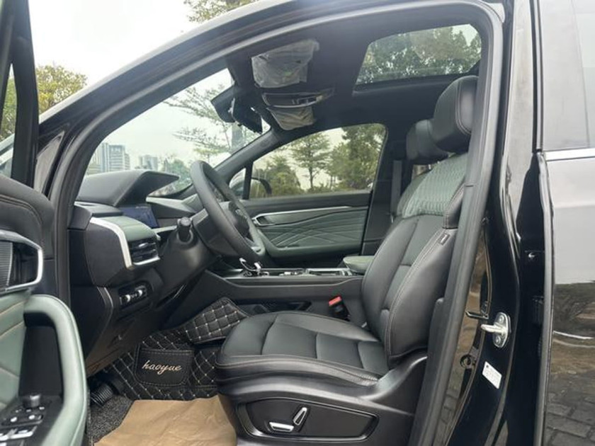 Geely Okavango (Haoyue)