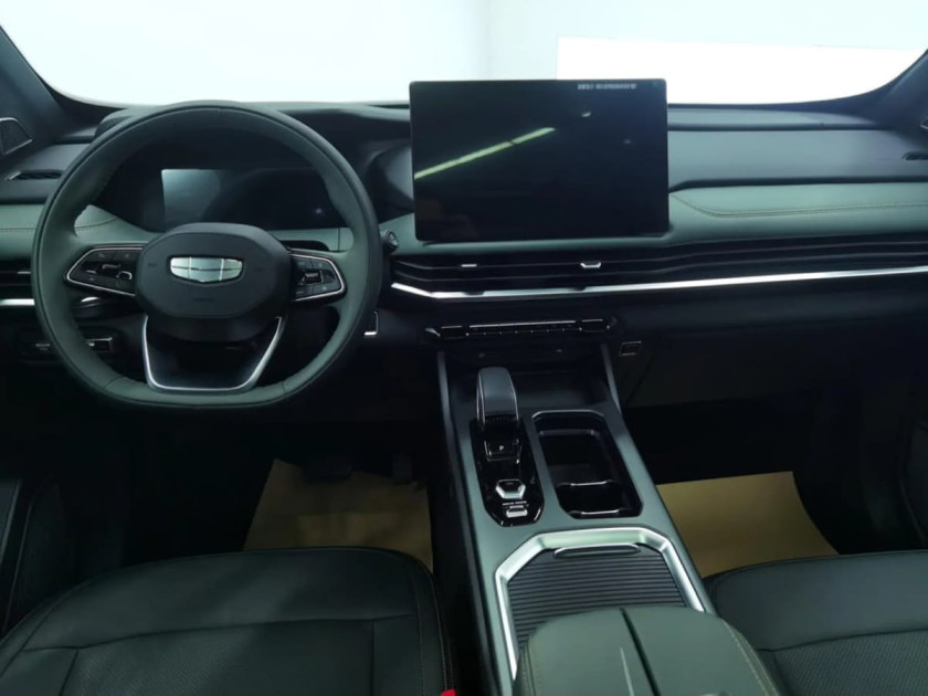 Geely Okavango (Haoyue L)