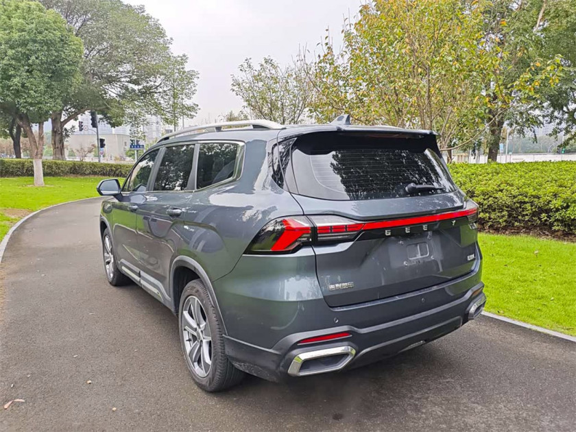 Geely Okavango (Haoyue L)