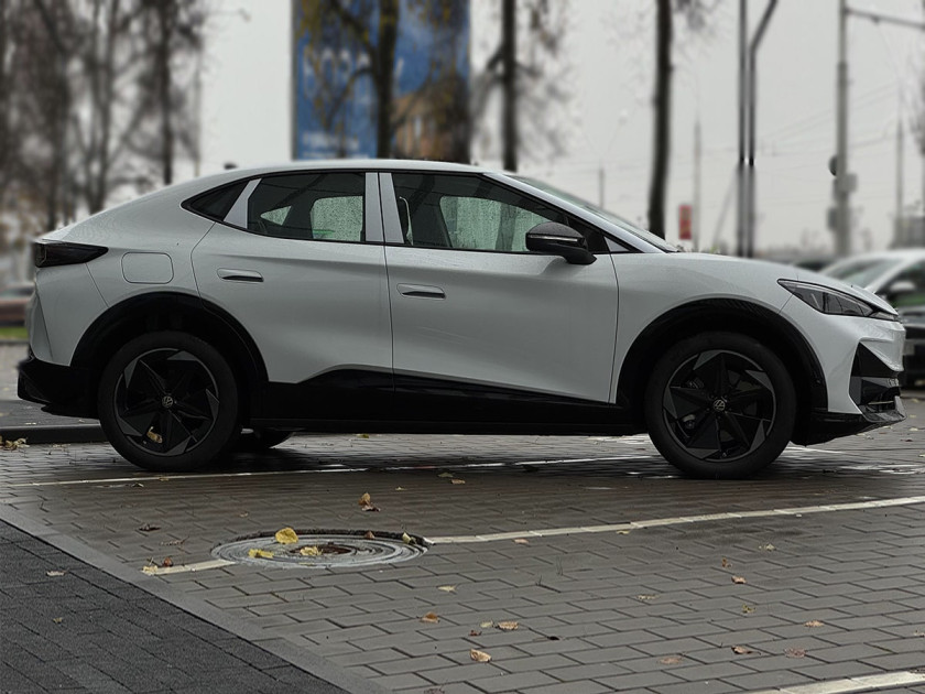 Volkswagen ID Unyx Ultra