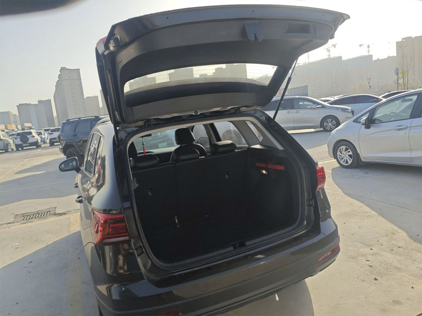 Volkswagen Tharu