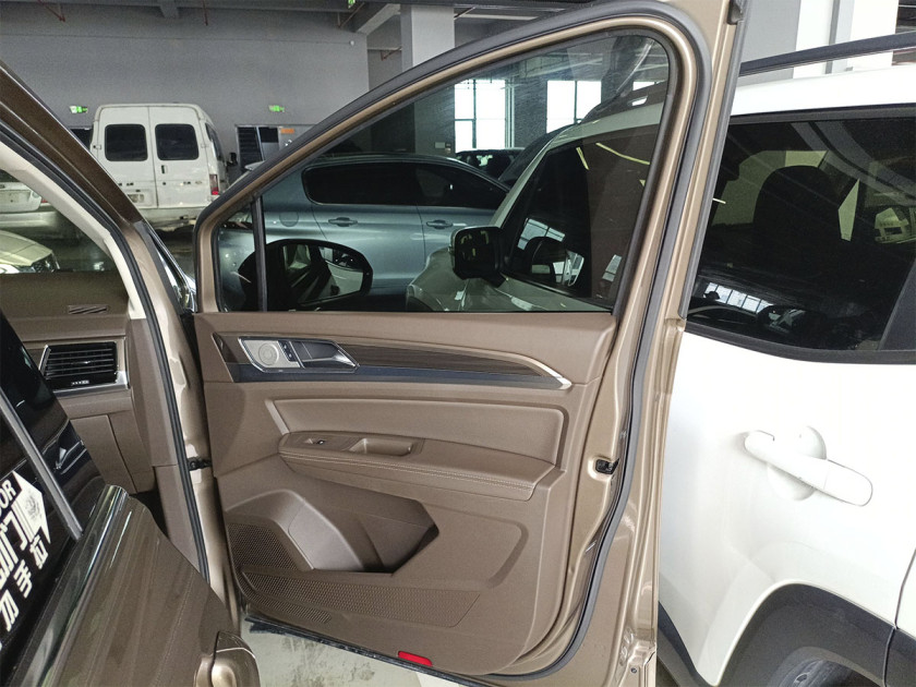 Volkswagen Viloran